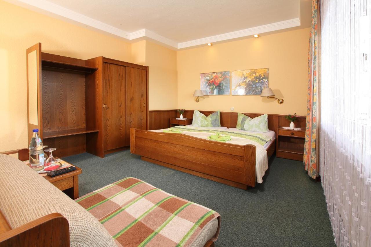 Hotel Schinderhannes ไวส์เคียร์เชน ภายนอก รูปภาพ