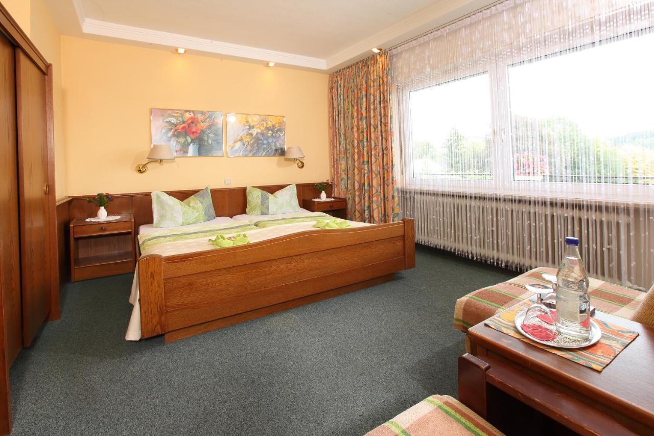 Hotel Schinderhannes ไวส์เคียร์เชน ภายนอก รูปภาพ