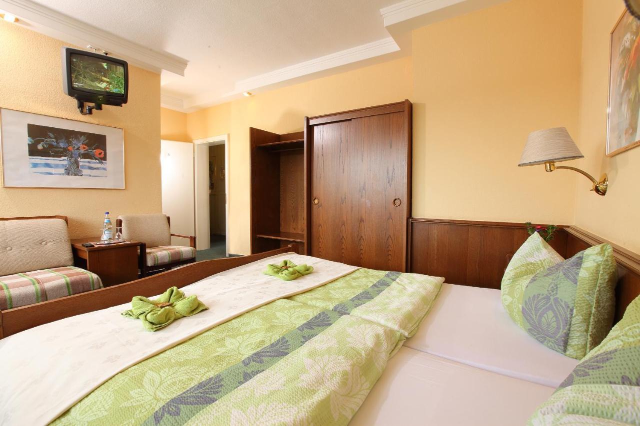 Hotel Schinderhannes ไวส์เคียร์เชน ภายนอก รูปภาพ