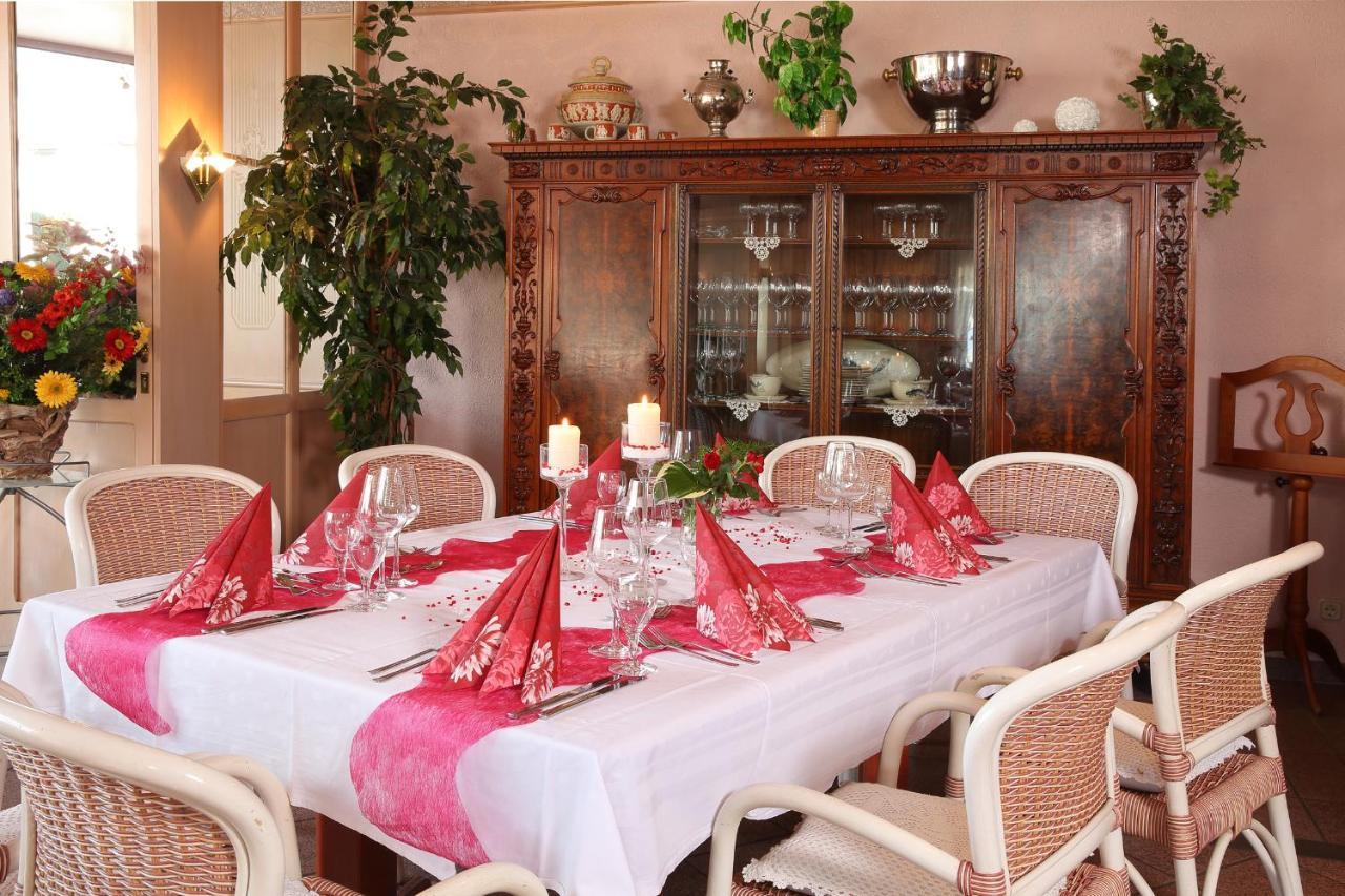 Hotel Schinderhannes ไวส์เคียร์เชน ภายนอก รูปภาพ
